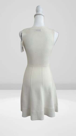 Sandro - Picture 2 of 3